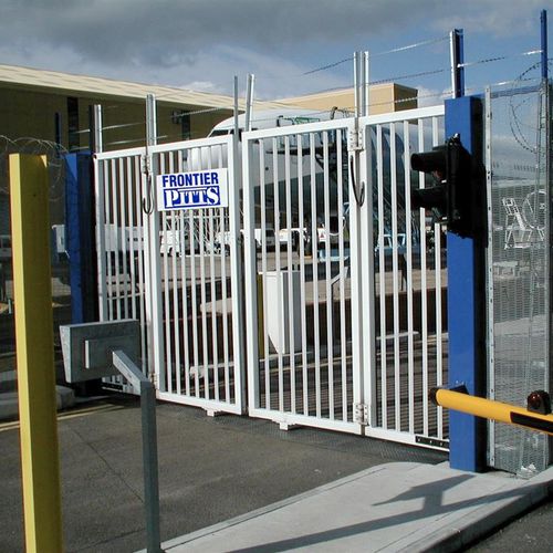 Portail pivotant - Bi Fold - FRONTIER PITTS FRANCE - automatique / motorisé / manuel