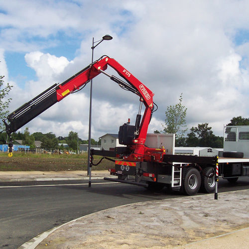 Grue montée sur camion - F175A.0 series - Fassi gru S.p.A - à flèche / pour chantier / de levage
