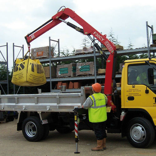 Grue montée sur camion - F30CY.0 series - Fassi gru S.p.A - à flèche / télescopique / de chargement