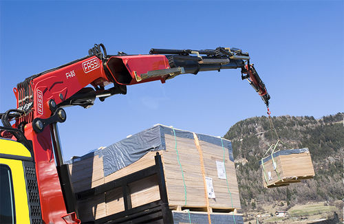 Grue montée sur camion - F485 series - Fassi gru S.p.A - à flèche articulée / pour chantier / de levage