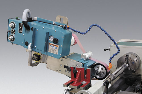 Machine de superfinition pour jantes - 64001 - DYNABRADE Europe