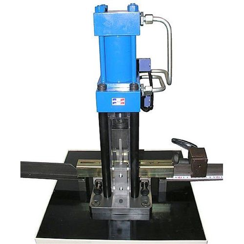 Cisaille hydraulique - Grangier Constructeur - de profilés