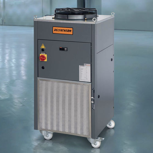 Refroidisseur d'eau - LT - Deltatherm Hirmer GmbH - pour l'industrie / compact
