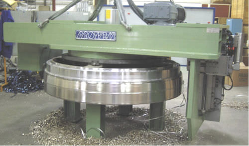 Cellule robotisée d'ébavurage -  US 2000 - PROTEM - pour machine-outil