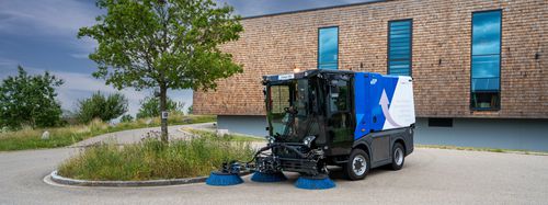 Balayeuse autoportée - Cleango 550 - Aebi Schmidt Holding AG  - diesel / avec 2 brosses / avec 3 brosses