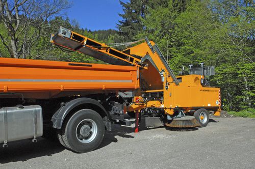 Balayeuse sur camion - Senior 2000 - Aebi Schmidt Holding AG  - à moteur hydraulique / de poussières / de déchets
