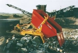 Basculeur électrique - 560 kg, 4.5 m³ - Bagela Baumaschinen GmbH & Co. KG