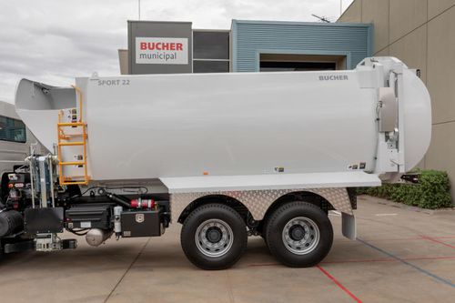 Benne à ordures ménagères chargement latéral - Sport - Bucher Municipal AG - diesel