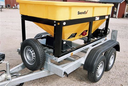 Épandeur de sel sable - SEB 1600 - ELKOPLAST CZ - sur chariot