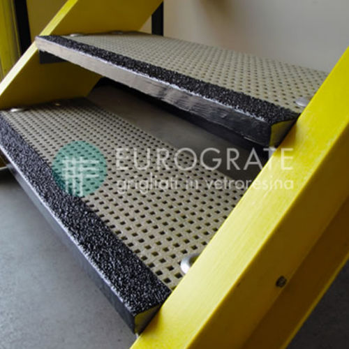 Marche d'escalier en composite PRV - Eurotred® - EUROGRATE GRP GRATING AND PROFILES