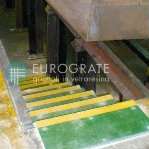 Revêtement de sol GRP - EUROGRATE GRP GRATING AND PROFILES - en quartz / en silice / antidérapant