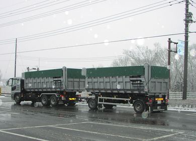 Remorque benne - Hüffermann Transportsysteme GmbH  - pour matériel industriel / à 2 essieux / tractée