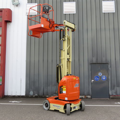 Nacelle à mât vertical mobile - 8E-L Toucan® - JLG Industries Inc. - électrique / pour usage intérieur et extérieur / compacte