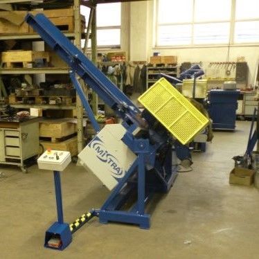 Cisaille hydraulique - KAJMAN 600A - MISTRA s.r.o.  - pour ferraille / de profilés / crocodile