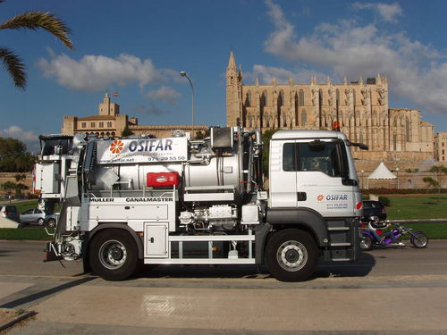Camion hydrocureur - max. 40 t | CANALMASTER - MÜLLER Umwelttechnik GmbH & Co. KG - à 2 essieux