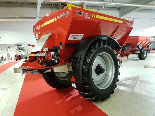 Gravillonneur - UPR 7,0T - Pomot Sp. z o. o. (GmbH) Chojna 
