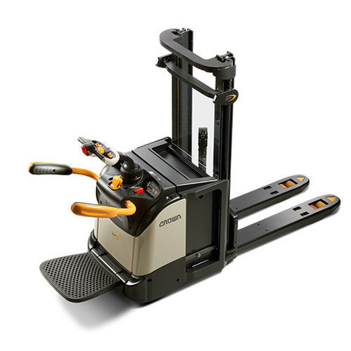 Gerbeur électrique - DT 3040 series - CROWN - à conducteur porté assis / avec plate-forme pour conducteur / 24 V