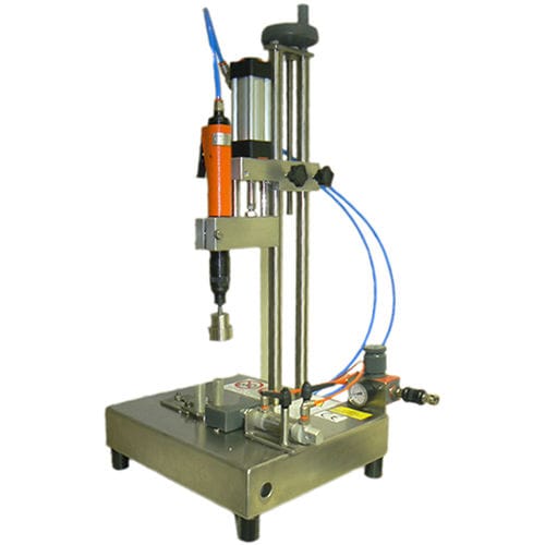 Boucheuse pneumatique - F.C.L. Engineering - verticale / semi-automatique / pour bouchon à visser en plastique