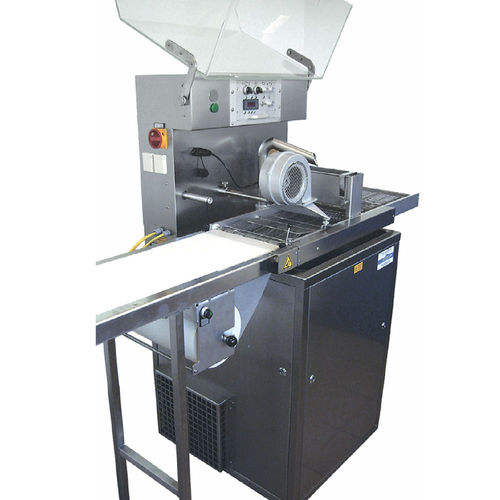 Machine d'enrobage et de temperage continue - ATC series - LCM Schokoladenmaschinen GmbH - pour chocolat / à table vibrante