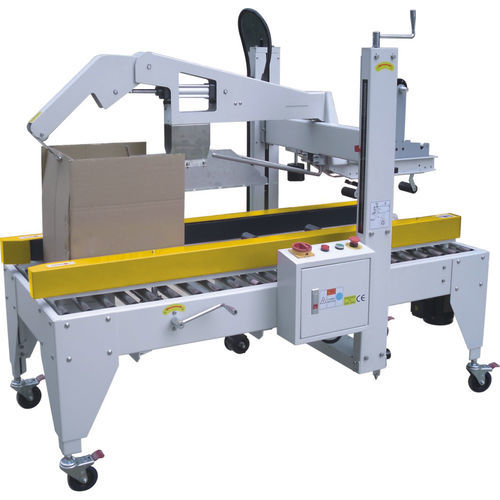 Fermeuse de caisses en carton à quatre rabats - SPC-50  - SHANDONG  SINOLION  MACHINERY  CORP  LTD - ruban adhésif / semi-automatique