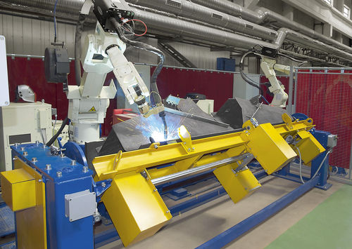 Cellule robotisée de soudage MIG-MAG - Techvagonmash - pour véhicule ferroviaire