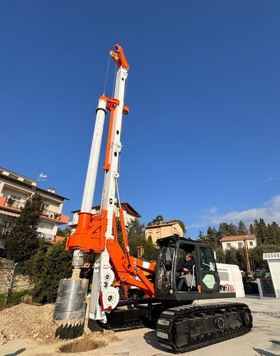 Foreuse à tarière continue - TT10 - TESCAR Srl - géotechnique / de stabilisation profonde / de pieux de fondation