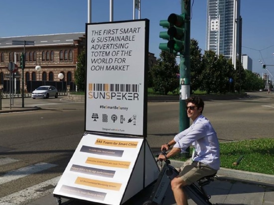 SUNSPEKER, la durabilité dans la publicité des villes intelligentes grâce à l'énergie solaire