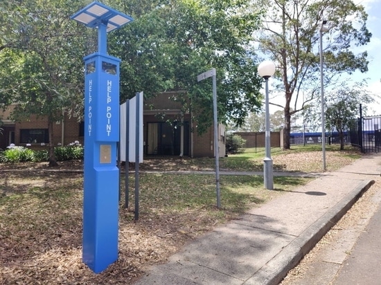 Téléphone d'urgence JR321-SC-SP installé sur le campus universitaire australien