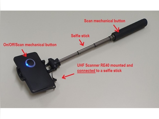 Scanner UHF RE40 attaché à un selfie stick