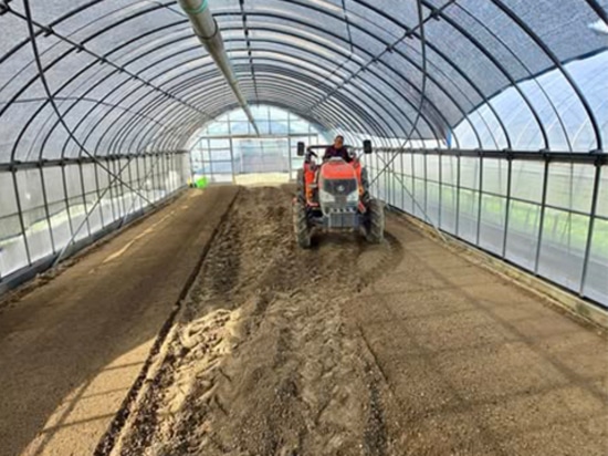 Témoignage d'un agriculteur | Système d'autoguidage Hi-Target FARMSTAR-F3 au Japon