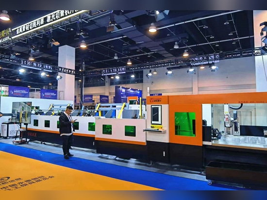 Nouveau sur le marché : Golden Laser's V9Max - Smart, Compact & Unmatched in Metal Tube Laser Cutting" (Le V9Max de Golden Laser - Intelligent, compact et inégalé dans la découpe laser de tubes mét...