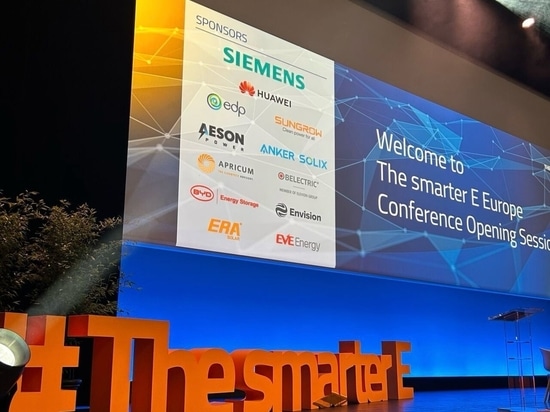Conférence Intersolar transition énergétique avec les solutions Sanergrid