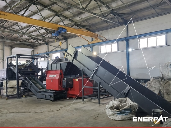 Une entreprise de recyclage du Moyen-Orient améliore son efficacité grâce à la solution de broyage et de briquetage d’aluminium signée Enerpat