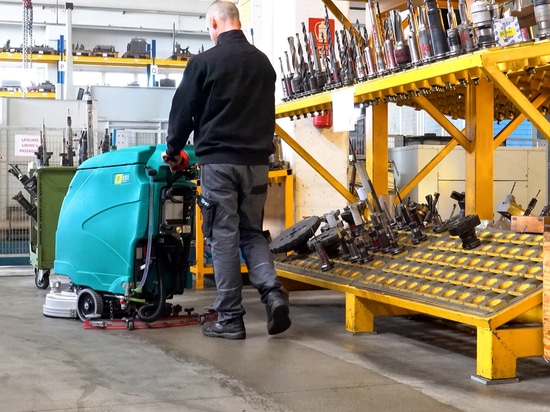 Entreprise d'usinage mécanique à façon. Est-il possible d'avoir des sols toujours propres ?