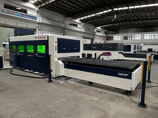Les machines de découpe laser Suntop sont installées avec succès et prêtes à être expédiées aux clients allemands