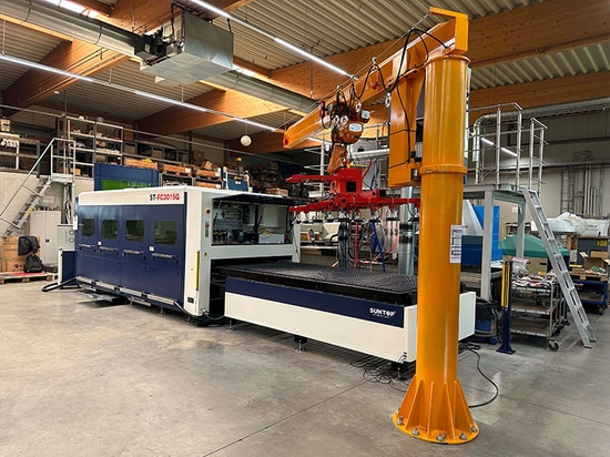 La machine de découpe laser SUNTOP répond avec succès aux besoins des clients allemands de l'industrie de la tôlerie