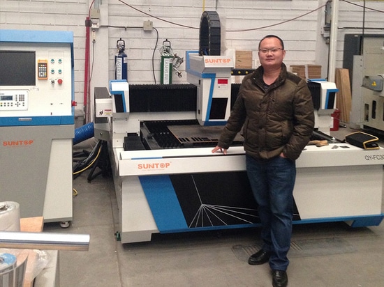 L'usine argentine de machines d'étiquetage présente la machine de découpe laser à fibre métallique Suntop pour améliorer l'efficacité de la production