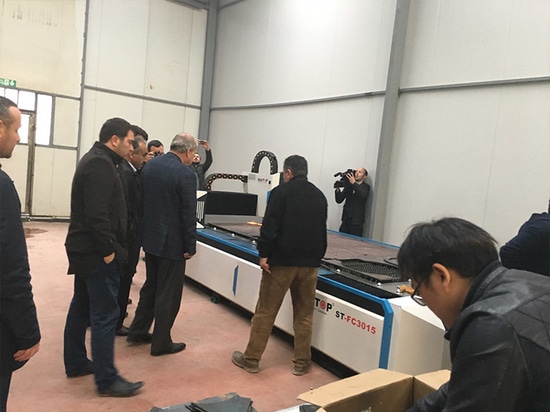 La machine de découpe laser à fibre Suntop Laser est en vogue sur le marché argentin : Un nouveau choix pour améliorer l'industrie manufacturière