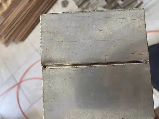 Les clients turcs sont très satisfaits de l'appareil portatif de soudage laser Suntop et les résultats de soudage sont nettement améliorés