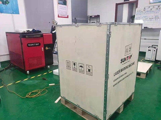 Le marqueur laser de l'armoire Suntop est testé et expédié