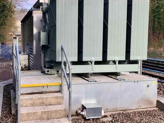 Bac rétention anti feu TRT H SANERGRID avec rambarde et drainage eaux de pluie SPI pour hydrocarbure