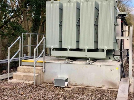 Bac rétention anti feu TRT H SANERGRID avec caillebotis couverture EXTICOV et PETROPIE SPI pour eaux de pluie