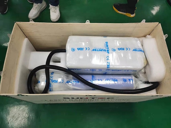 Machine de marquage laser portable achetée par un client colombien : emballage et expédition réussis