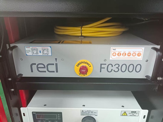 Machine de soudage laser portable de 3000 W livrée à un client allemand avec une grande satisfaction