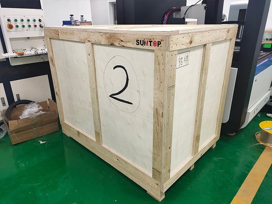 Un client turc a acheté avec succès 3 machines de soudage laser portables Suntop, la préparation de la livraison a été effectuée avec succès