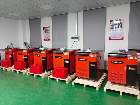 L'assemblage de la machine de soudage laser portative d'un client sud-africain est terminé, après 24 heures de tests, et prêt à être expédié en vrac.