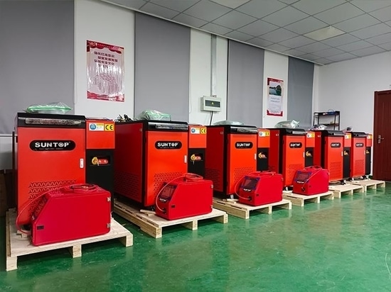 L'assemblage de la machine de soudage laser portative d'un client sud-africain est terminé, après 24 heures de tests, et prêt à être expédié en vrac.