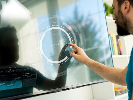 Comparaison approfondie entre les PC industriels à écran LED et les PC industriels à écran tactile LCD