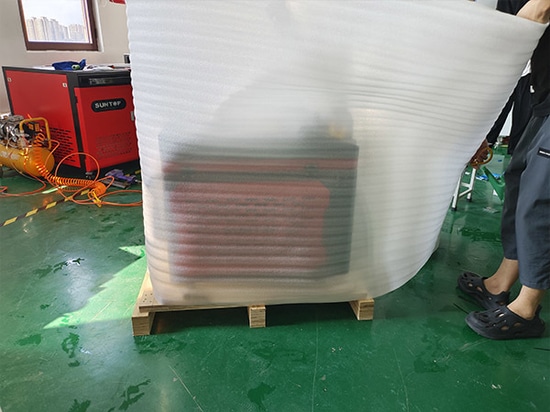 Soudure laser portable 4 en 1 Suntop 1500 W : rigoureusement testée et expédiée en Italie