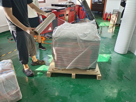 Soudure laser portable 4 en 1 Suntop 1500 W : rigoureusement testée et expédiée en Italie